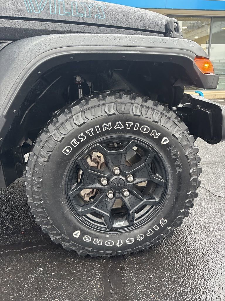 Used 2023 Jeep Wrangler Unlimited w/ Cold Weather Group image 9