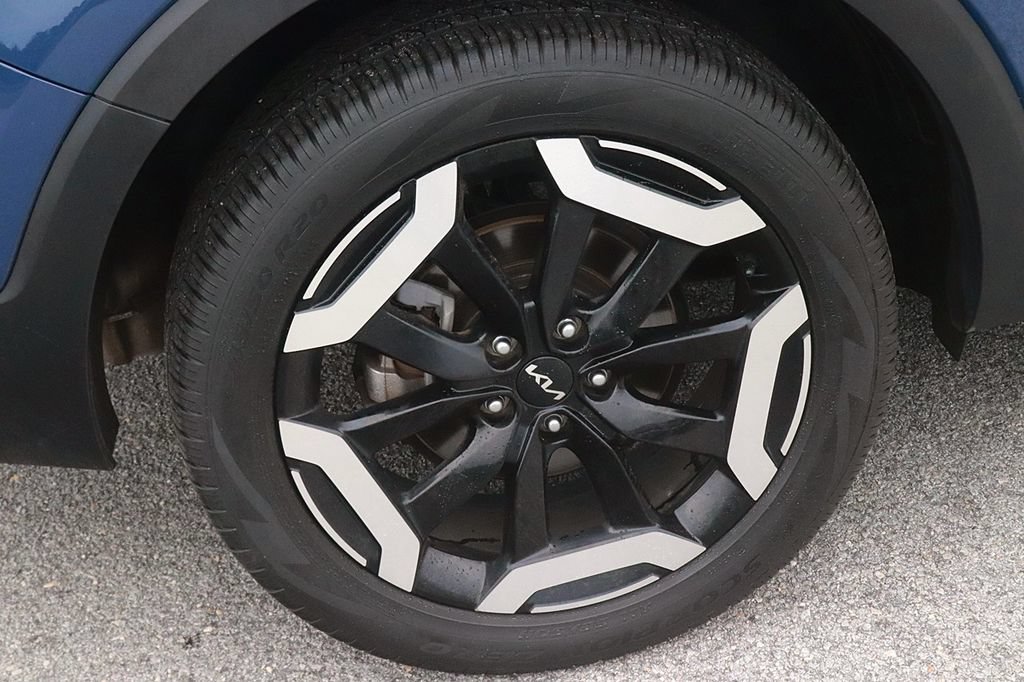 Used 2025 Kia Telluride S AWD/4WD image 8