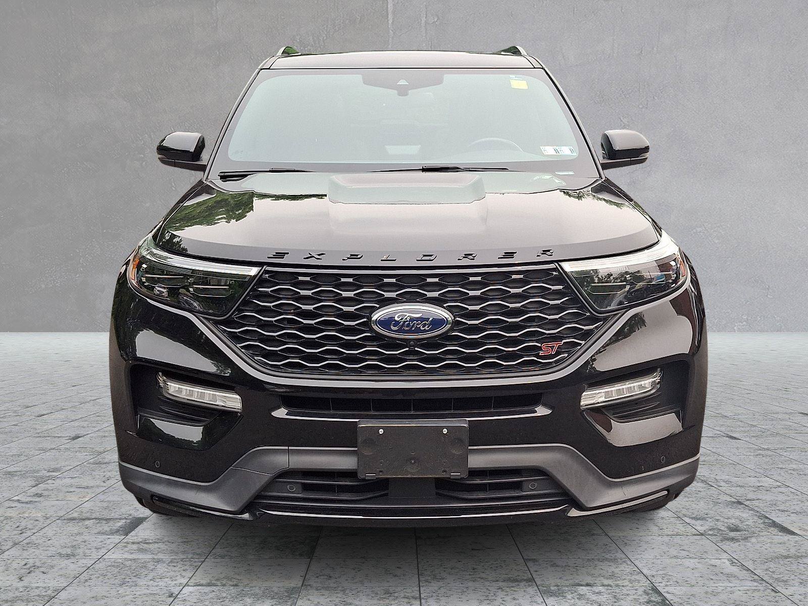 Used 2020 Ford Explorer ST w/ Premium Technology Package AWD/4WD image 2