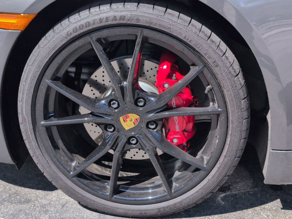 Used 2019 Porsche 718 Cayman S image 9