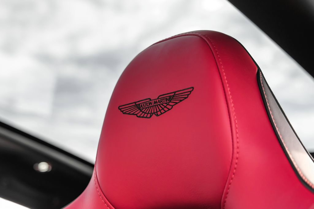 Used 2024 Aston Martin DBX 707 image 37