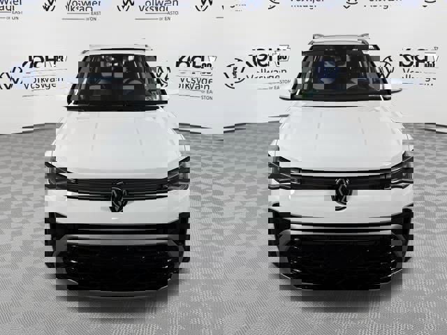 New 2026 Volkswagen Taos SEL image 2