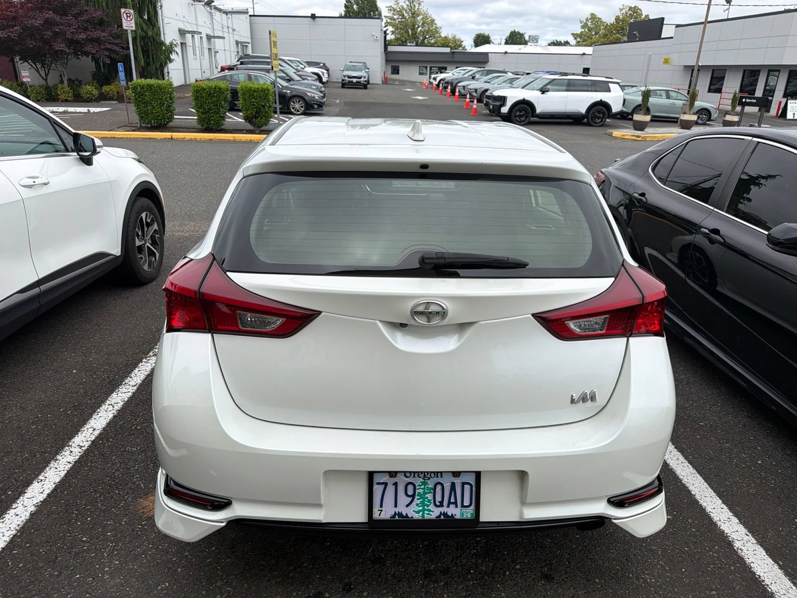 Used 2016 Scion iM FWD image 5