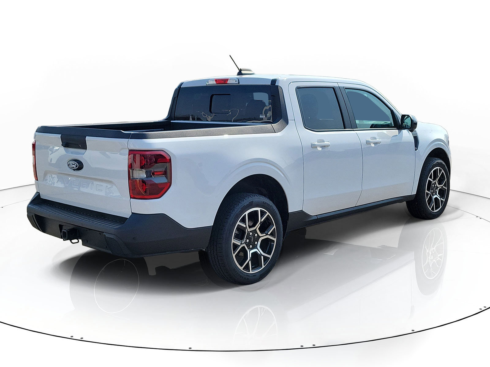 Used 2025 Ford Maverick Lariat image 3