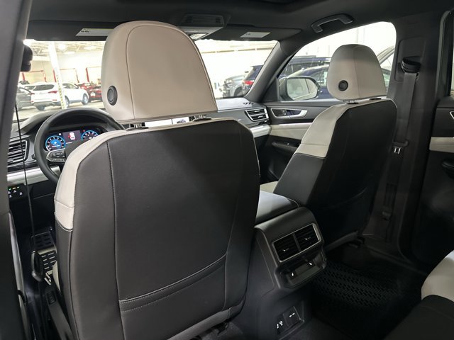 New 2026 Volkswagen Atlas Cross Sport SEL Premium R-Line image 20