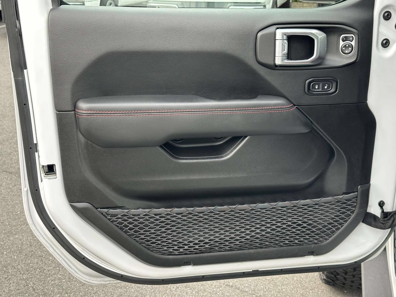Used 2023 Jeep Wrangler Unlimited Rubicon 4xe AWD/4WD image 21