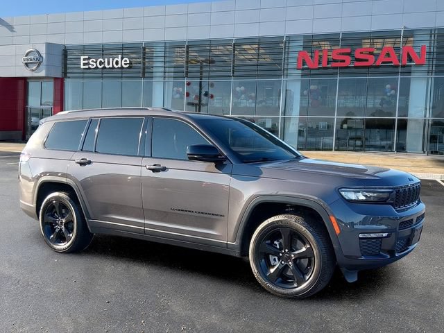 Used 2024 Jeep Grand Cherokee L Limited w/ Black Appearance Package RWD image 1
