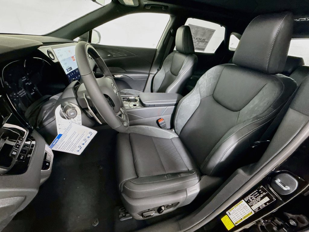 New 2026 Lexus RX 350 w/ Convenience Package AWD/4WD image 16