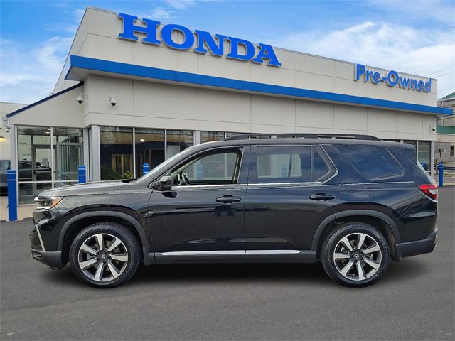 Used 2025 Honda Pilot Touring image 7