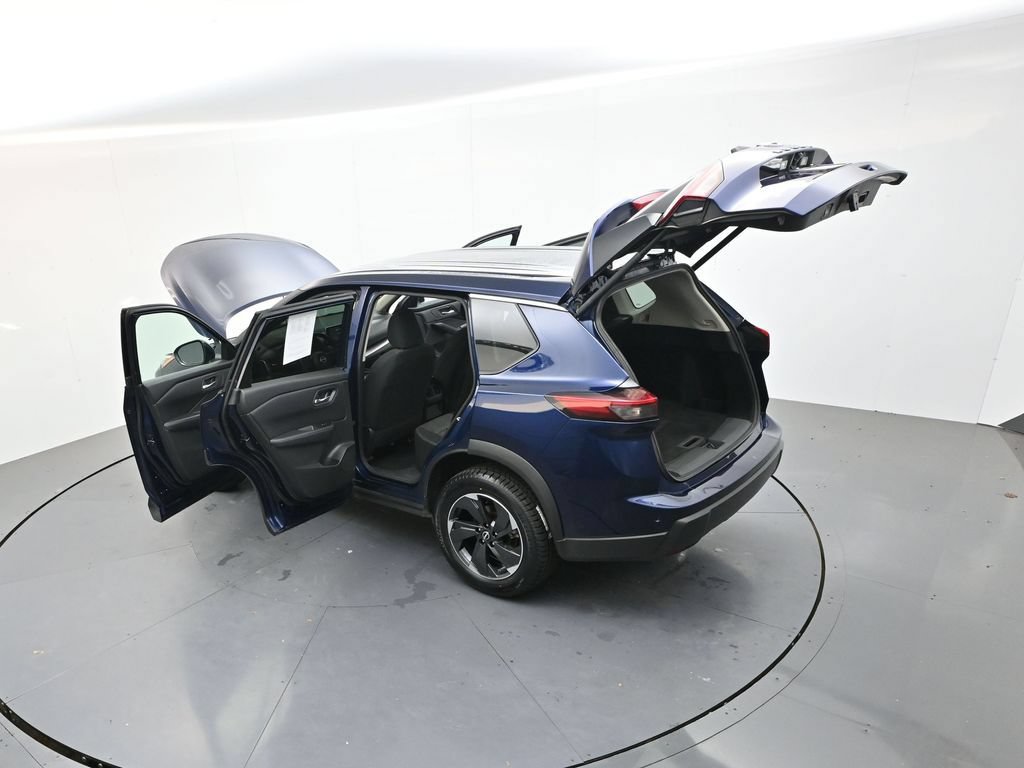 Used 2024 Nissan Rogue SV FWD image 44