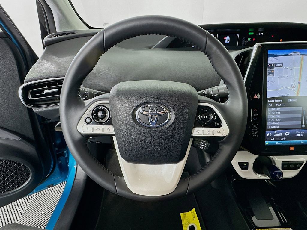 Used 2019 Toyota Prius Prime Premium image 11