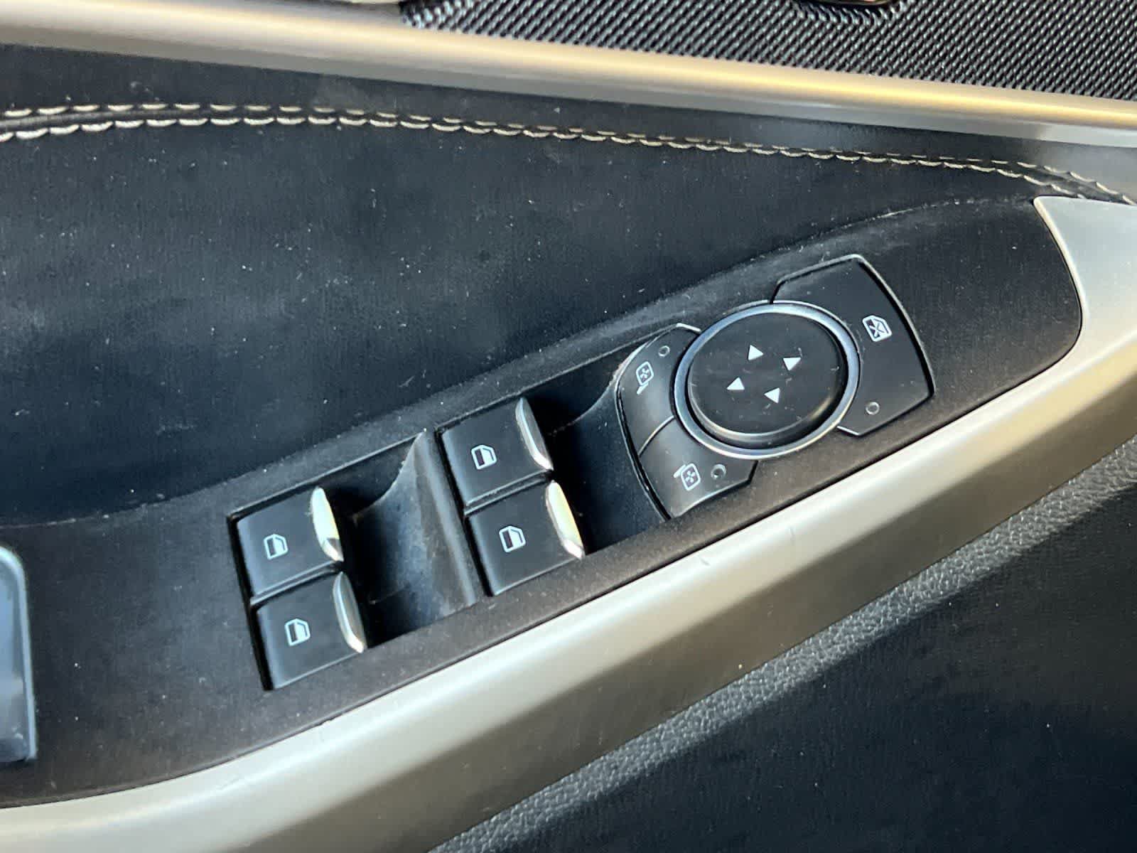Used 2021 Ford Explorer XLT RWD image 14