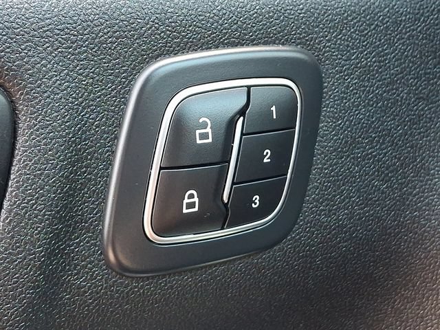 Certified 2023 Ford Escape ST-Line Elite AWD/4WD image 25