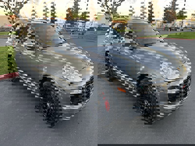 Used 2008 Porsche Cayenne GTS image 3