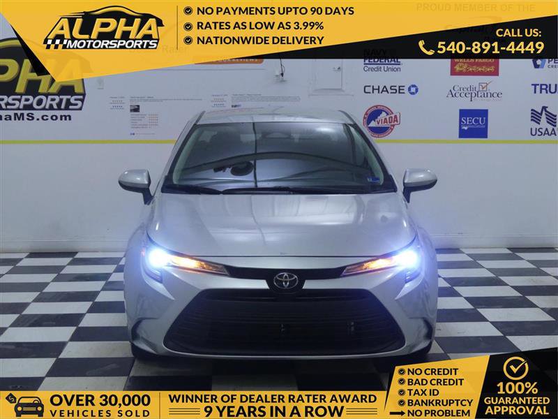 Used 2024 Toyota Corolla LE image 1