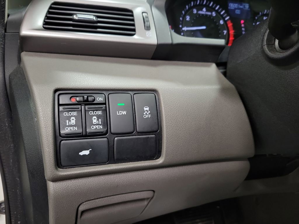 Used 2016 Honda Odyssey EX-L image 19