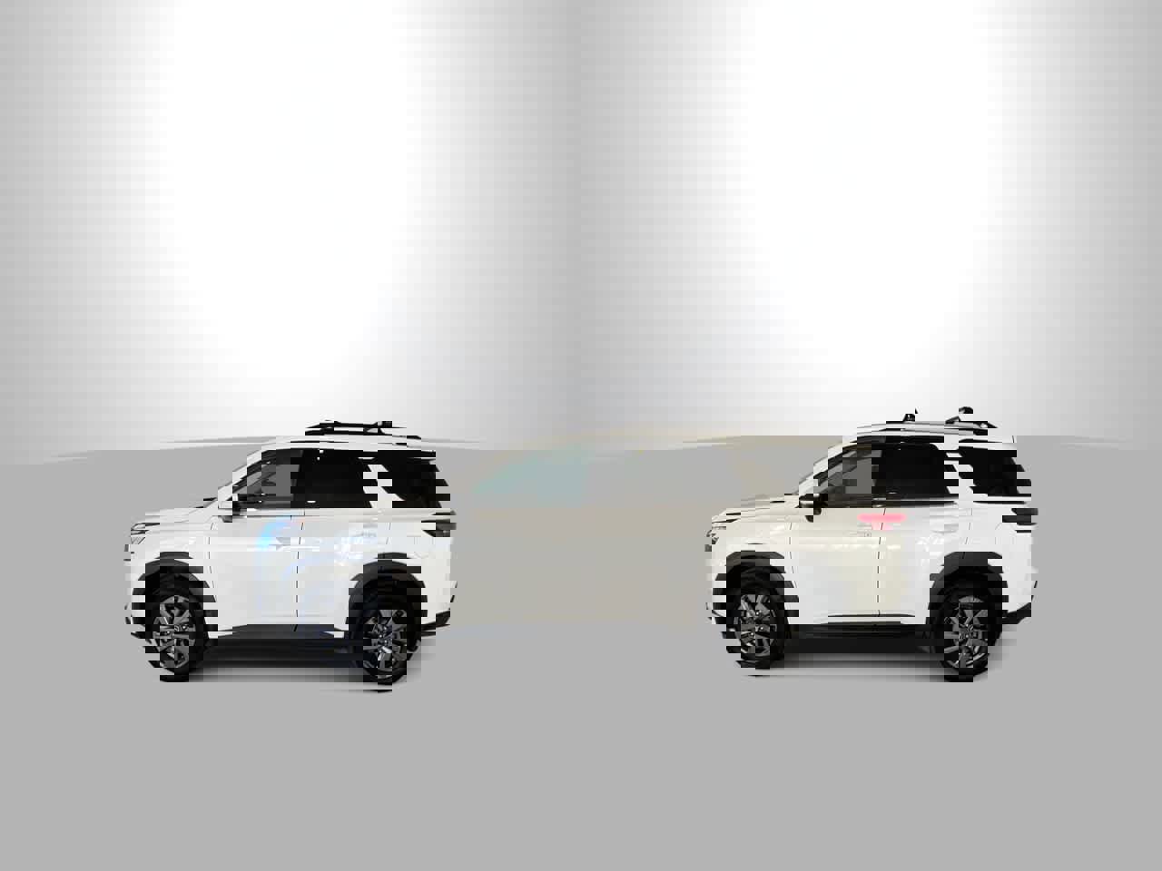 Used 2022 Nissan Pathfinder SV image 5