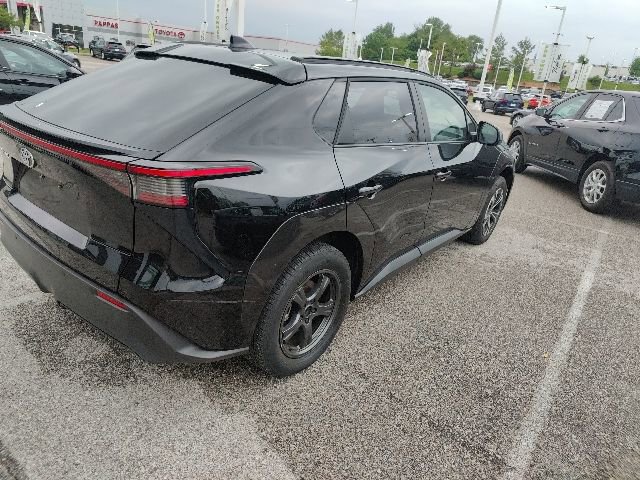 Used 2023 Toyota bZ4X XLE w/ Weather Package FWD image 19