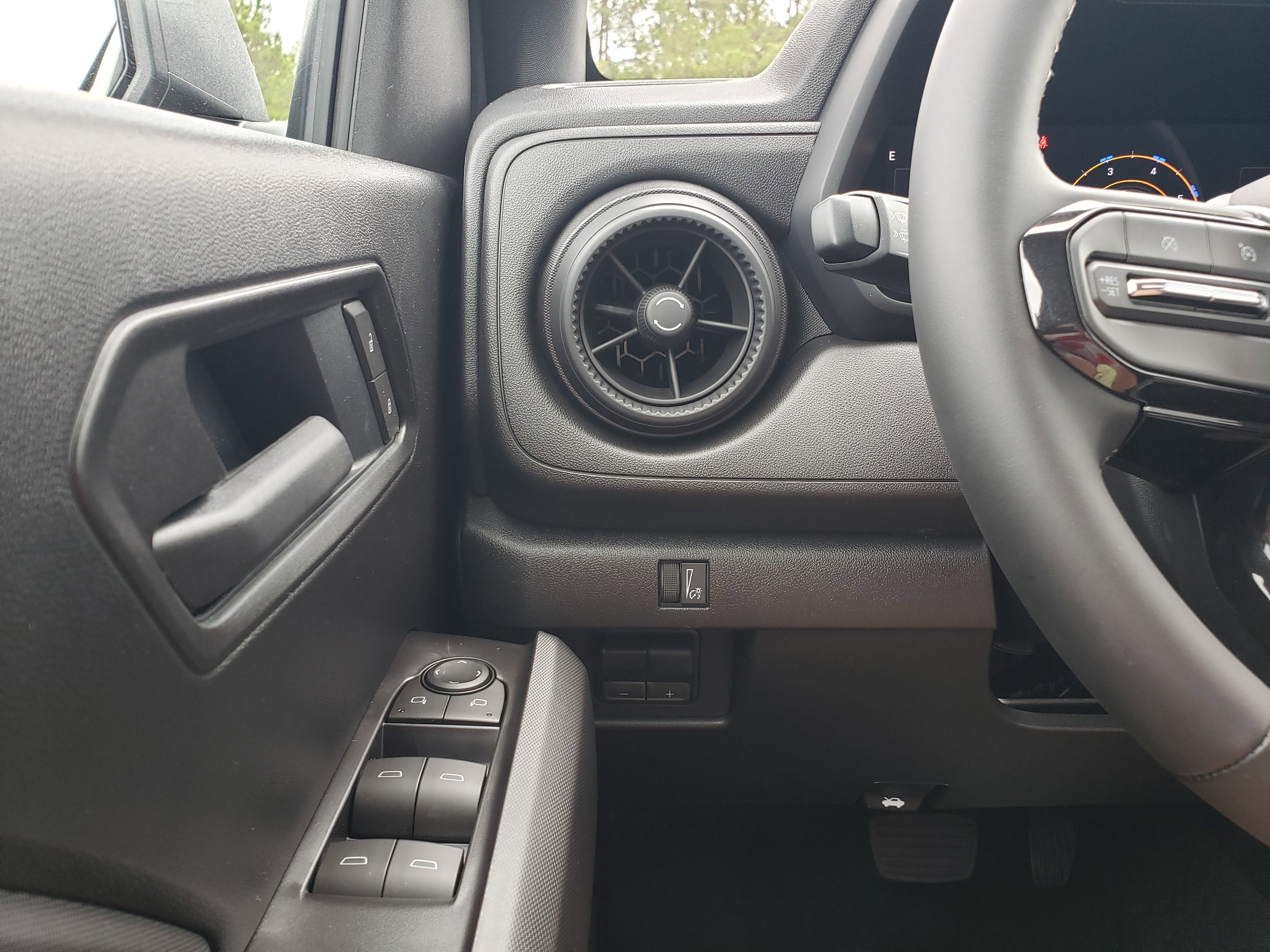 New 2026 Chevrolet Colorado W/T AWD/4WD image 13