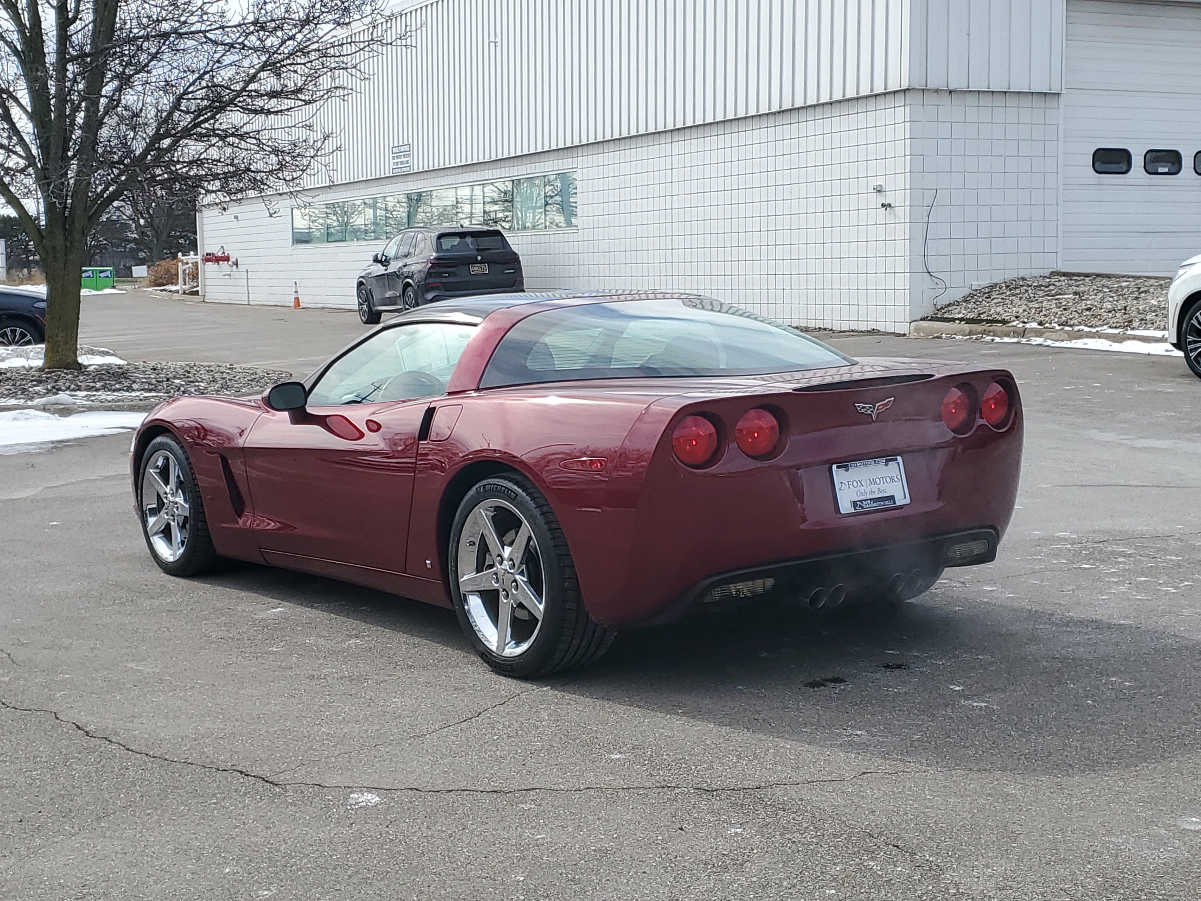 Used 2007 Chevrolet Corvette Coupe w/ Preferred Equipment Group image 2