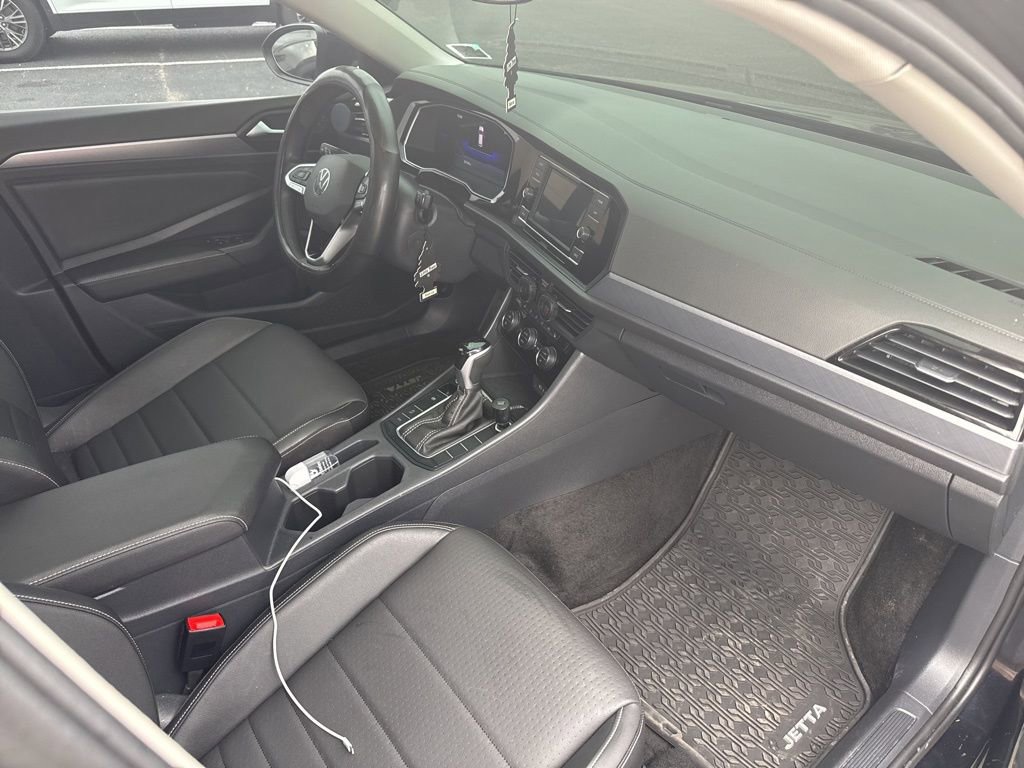 Used 2024 Volkswagen Jetta SE image 7