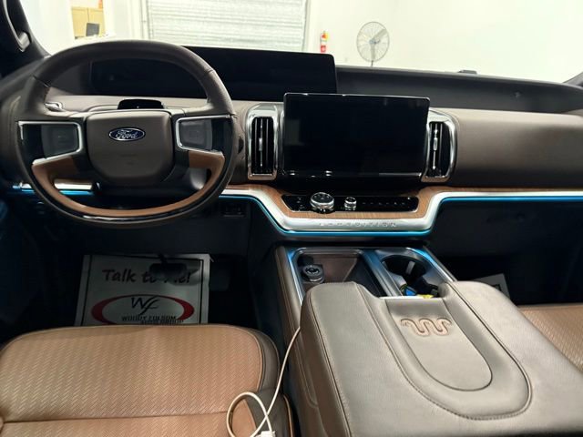 Used 2025 Ford Expedition Max King Ranch image 19