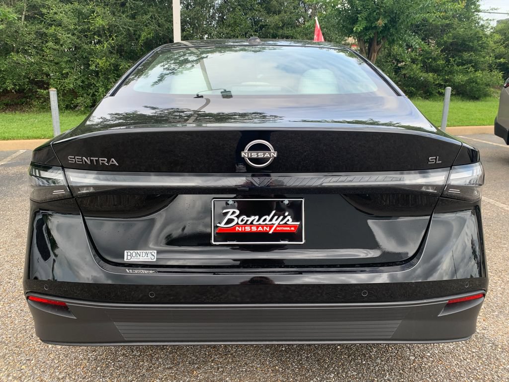 New 2026 Nissan Sentra SL w/ Floor Mat Package FWD image 4