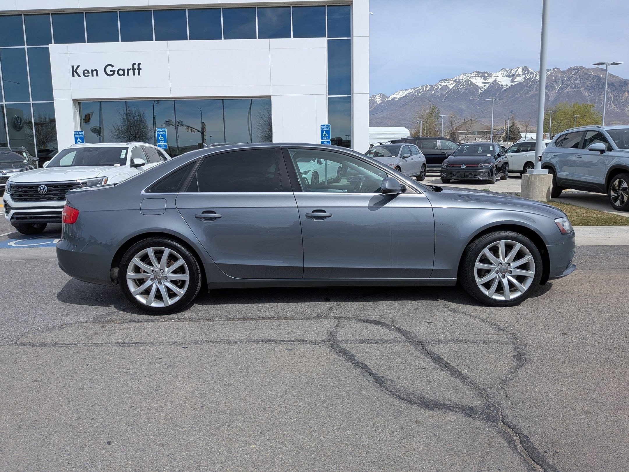 Used 2013 Audi A4 2.0T Prestige w/ Prestige Pkg image 2