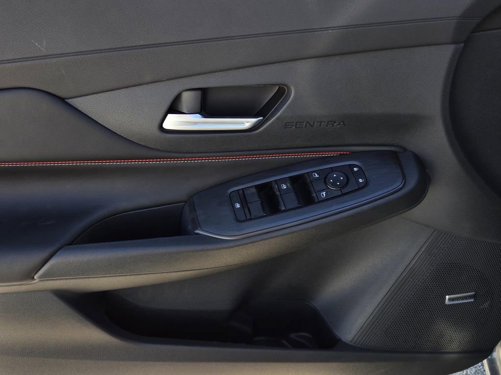 New 2026 Nissan Sentra SR w/ SR Premium Package FWD image 17