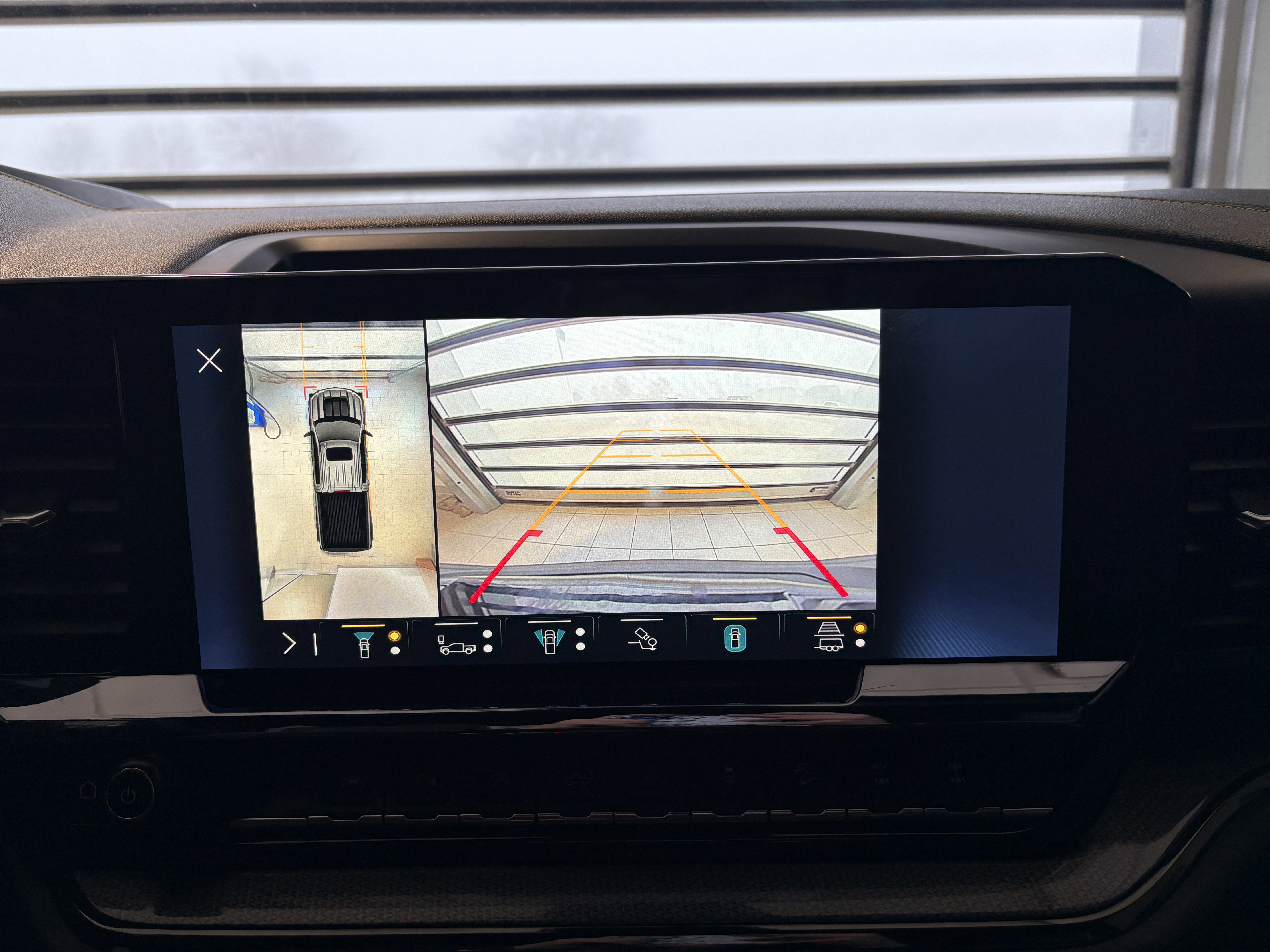 Used 2023 Chevrolet Silverado 1500 ZR2 w/ ZR2 Bison Edition image 16