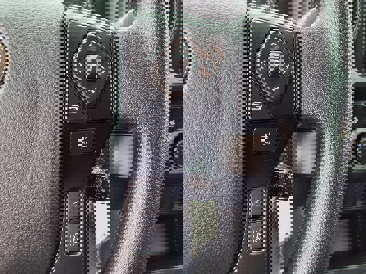 Used 2023 Toyota Tacoma SR AWD/4WD image 22