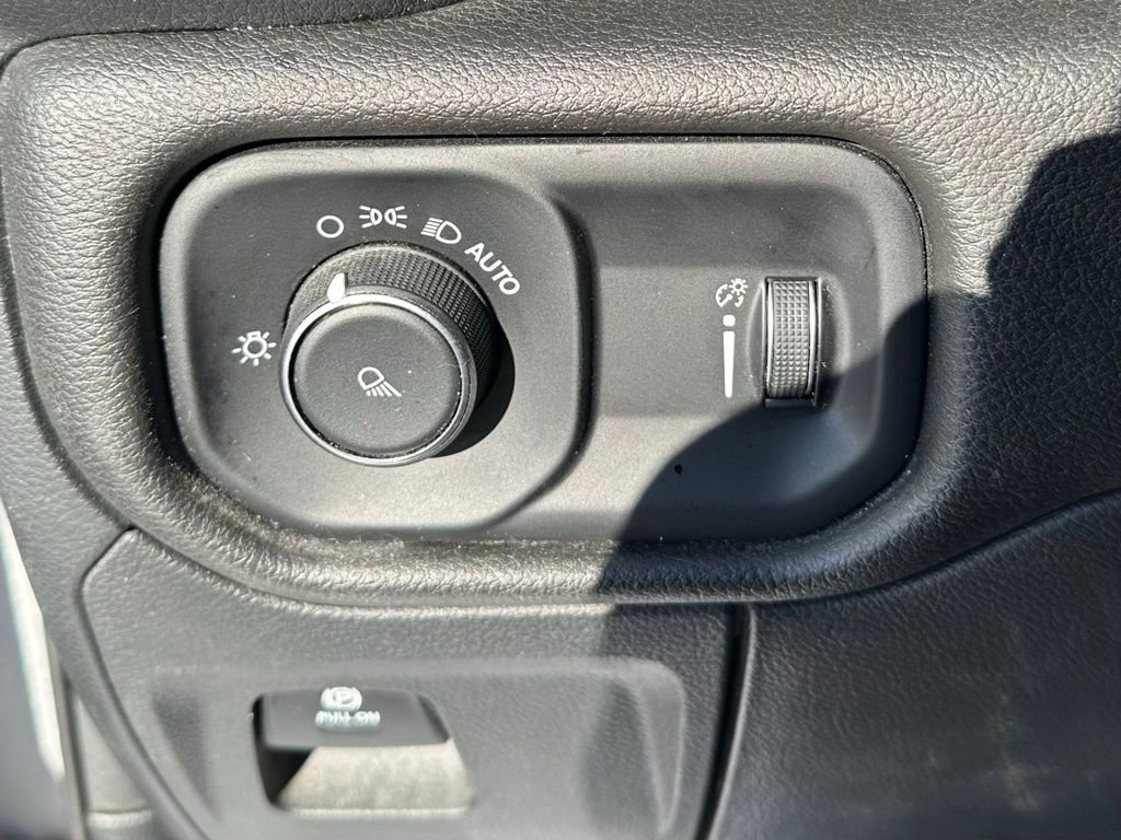 Used 2023 RAM 1500 Tradesman image 18