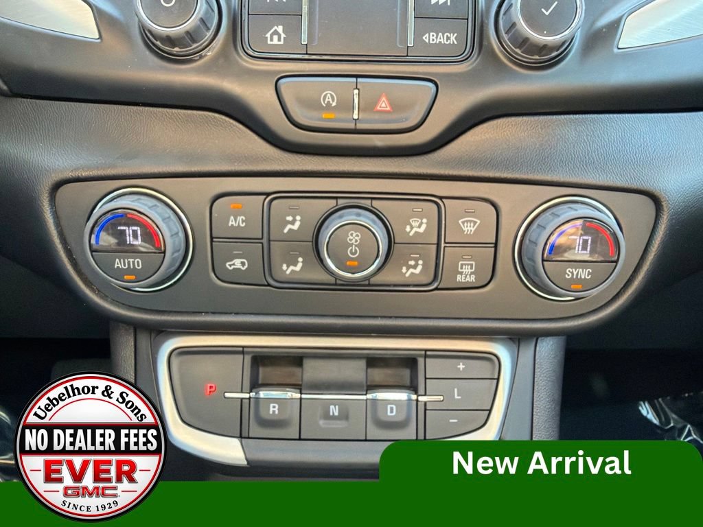 Used 2024 GMC Terrain SLT AWD/4WD image 24