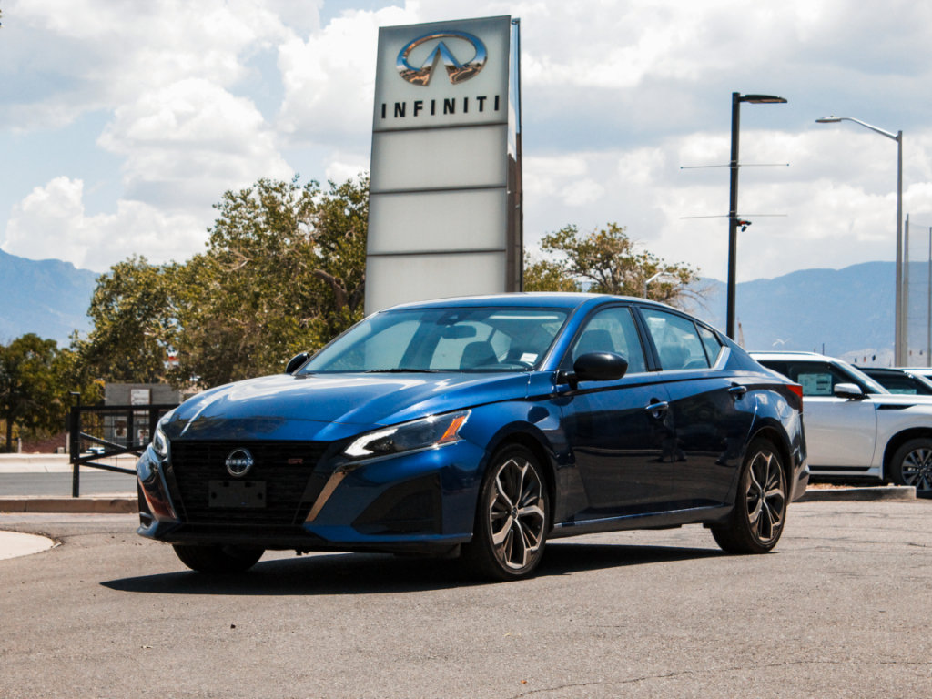 Used 2024 Nissan Altima 2.5 SR