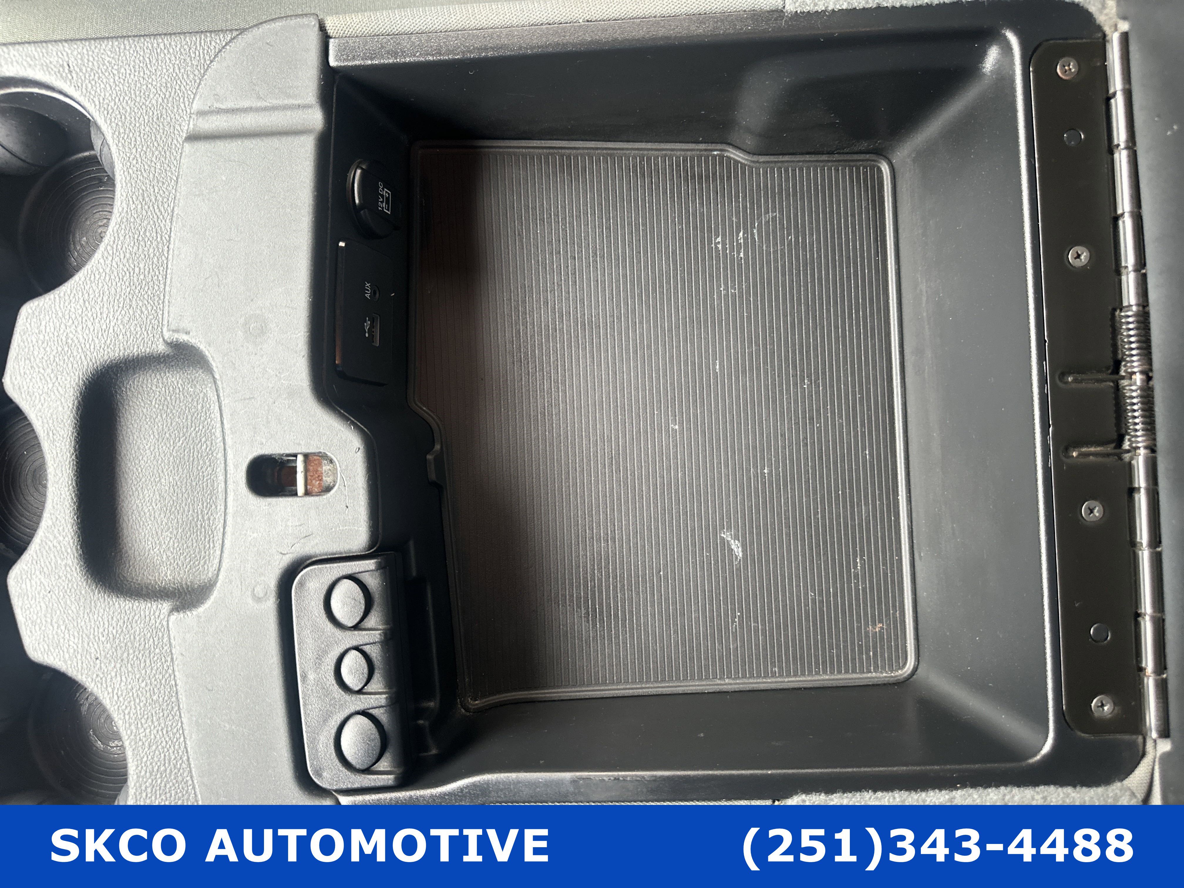 Used 2017 RAM 1500 Classic SLT image 25