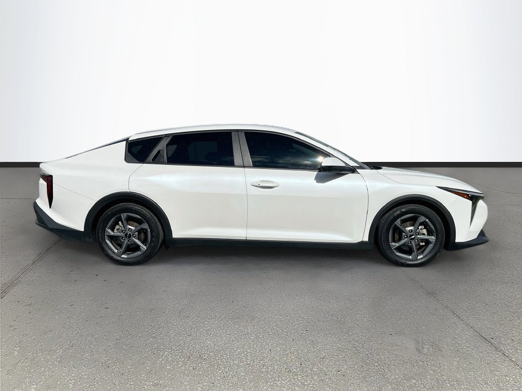 Used 2025 Kia K4 FWD image 8