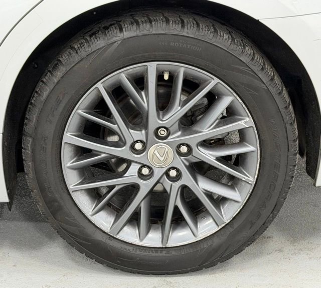 Used 2018 Lexus ES 350 w/ Navigation System Package image 9