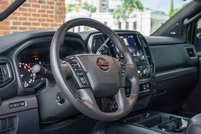 Used 2023 Nissan Titan PRO-4X w/ Pro-4x Convenience Package AWD/4WD image 23