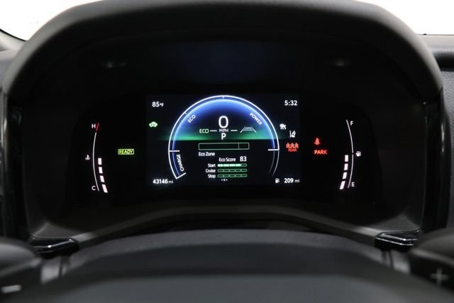 Used 2025 Toyota Camry SE FWD image 23