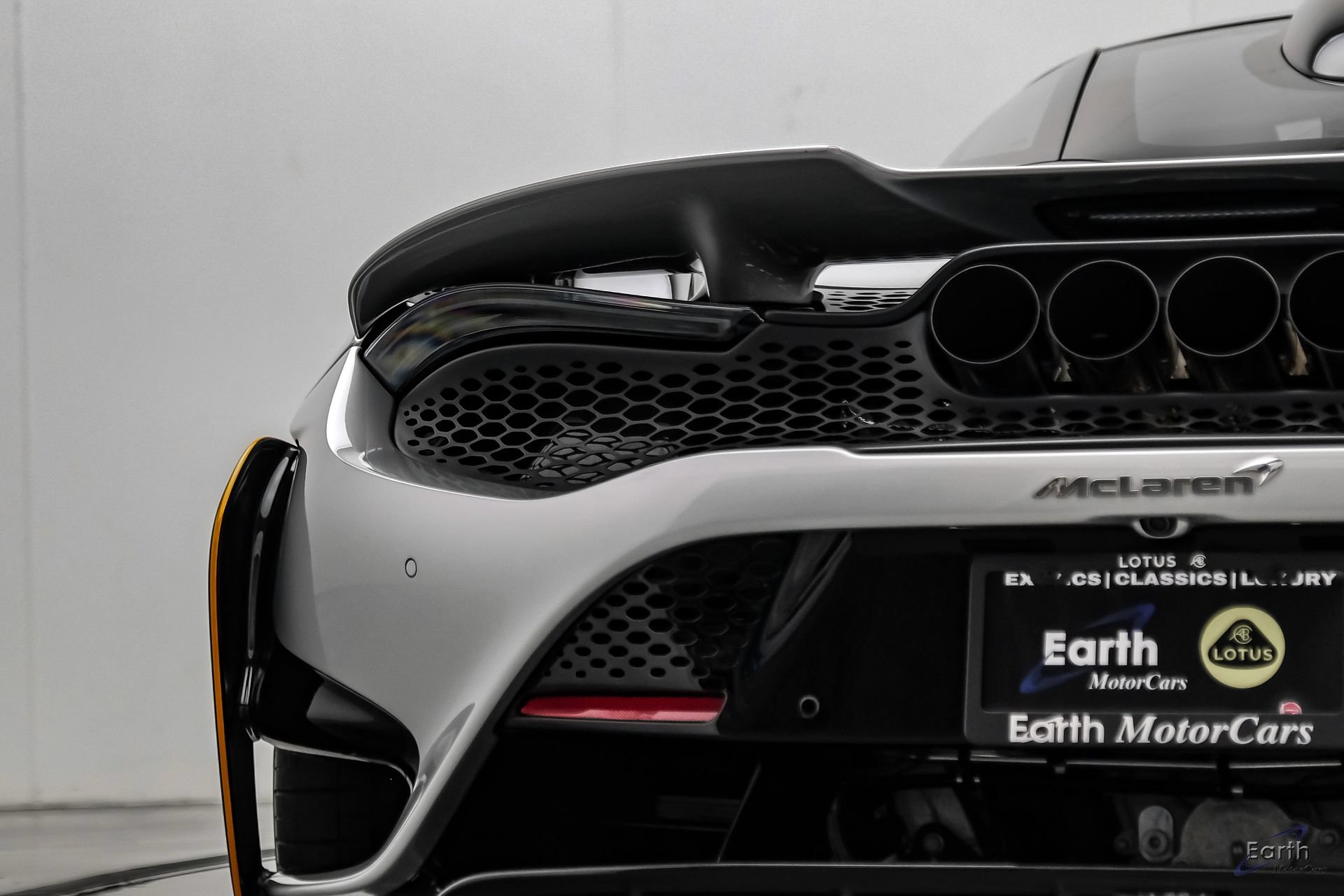 Used 2021 McLaren 765LT RWD image 17