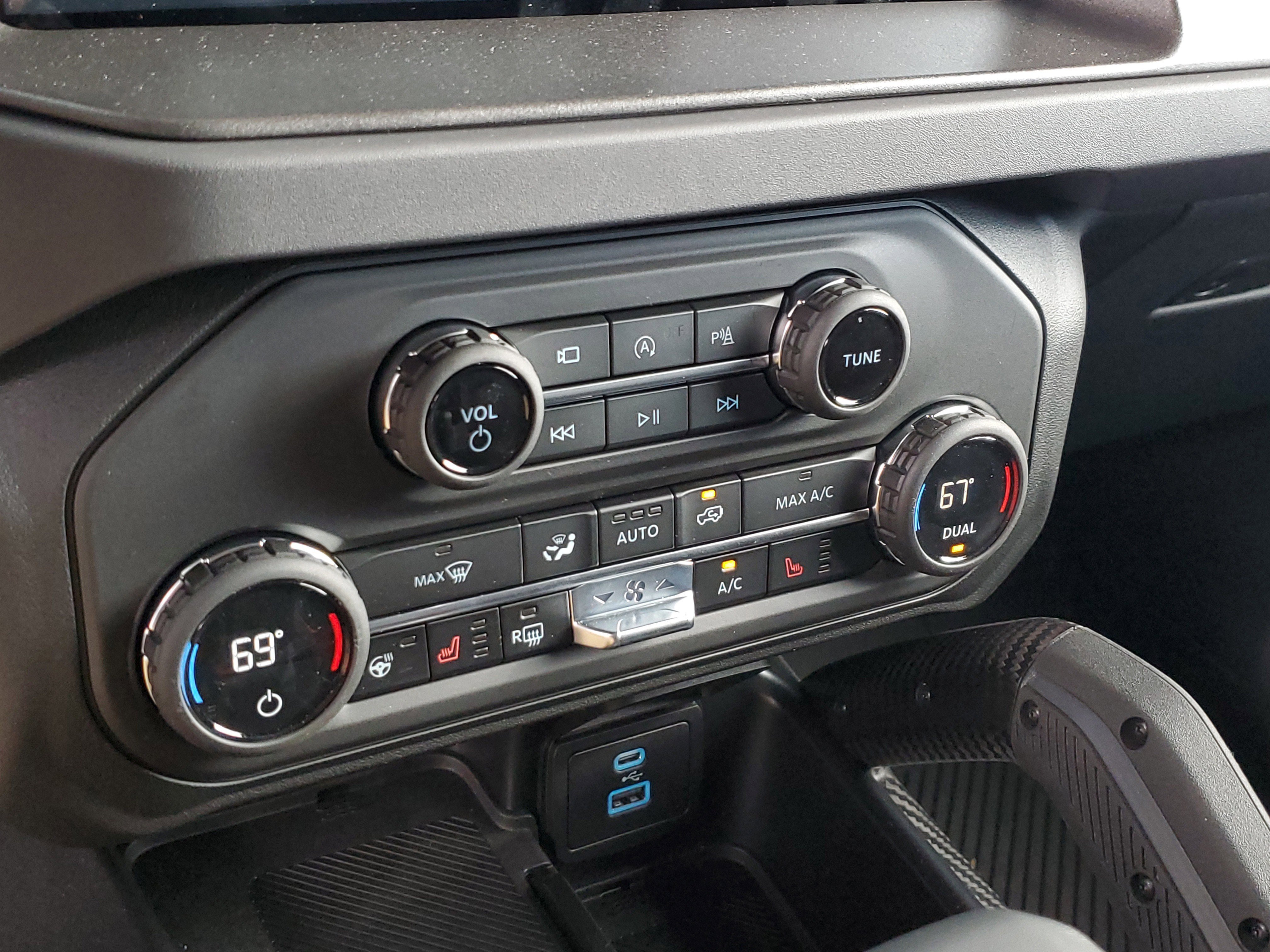 New 2025 Ford Bronco Raptor w/ Interior Carbon Fiber Pack image 29