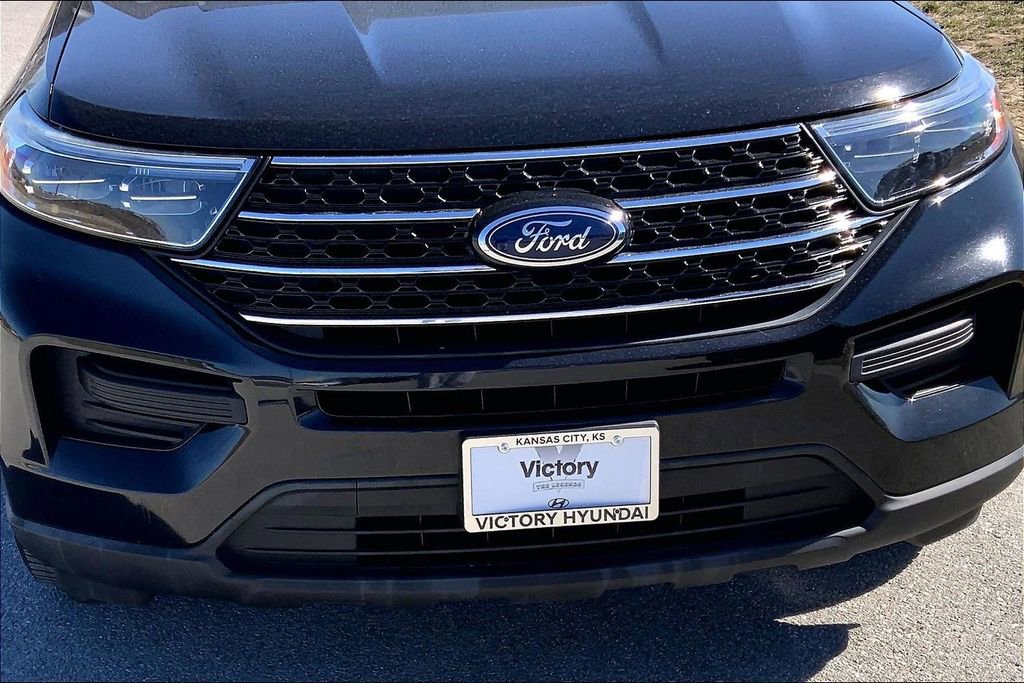 Used 2020 Ford Explorer XLT image 24
