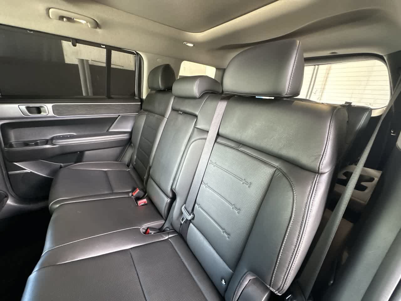 Used 2024 Hyundai Santa Fe Limited FWD image 22