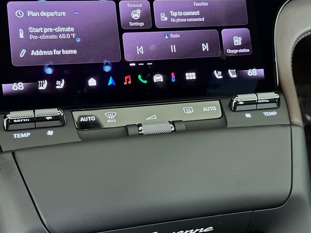 New 2026 Porsche Cayenne Turbo AWD/4WD image 18