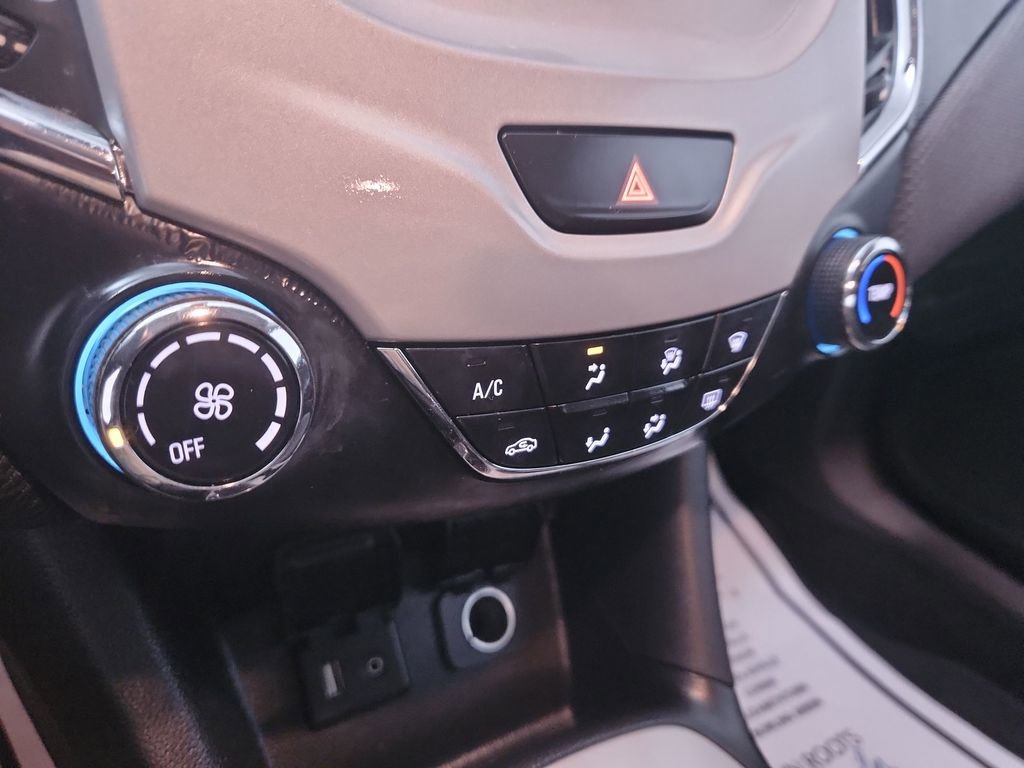 Used 2017 Chevrolet Cruze LS image 18