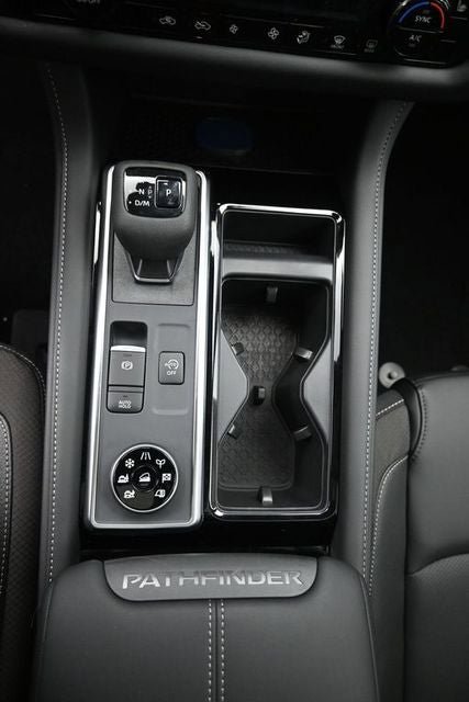 New 2026 Nissan Pathfinder SL image 20
