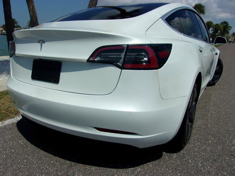 Used 2019 Tesla Model 3 Standard Range Plus image 19