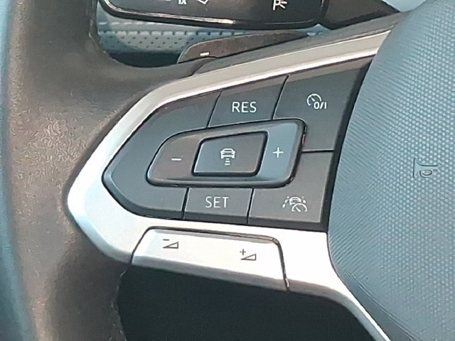 Used 2024 Volkswagen Atlas Peak Edition SE AWD/4WD image 12