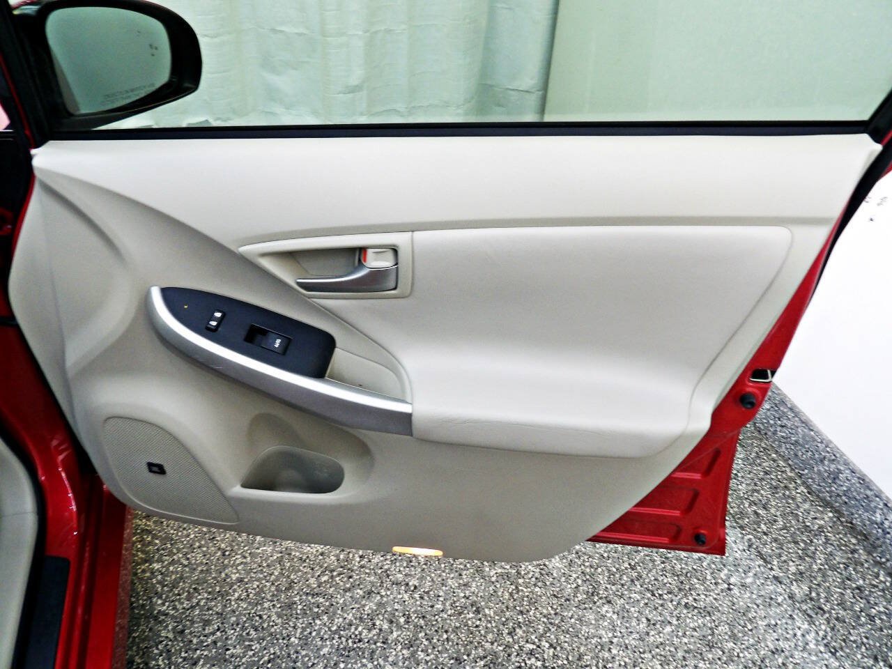 Used 2013 Toyota Prius Four FWD image 11