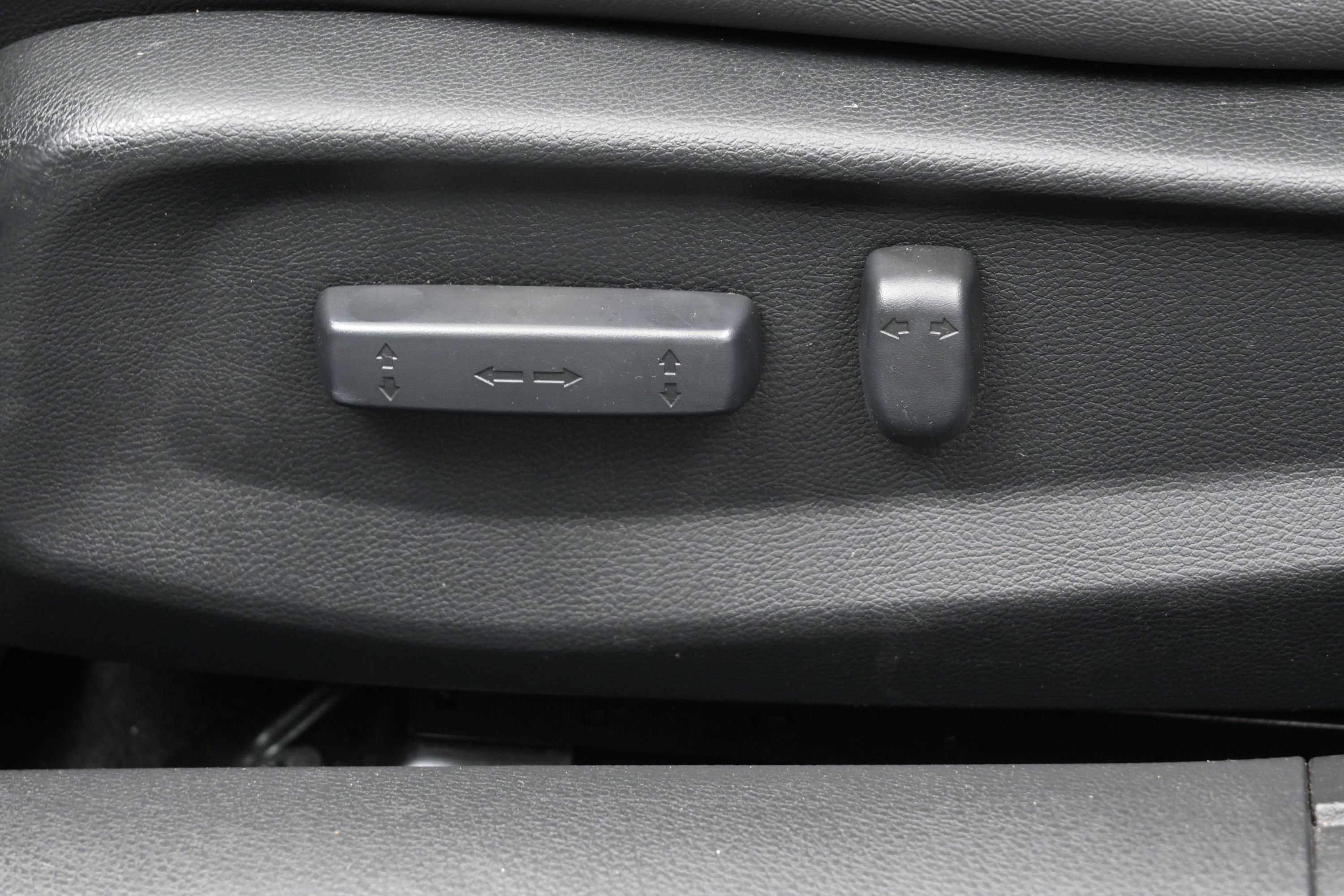 Used 2017 Honda Civic EX-L image 10